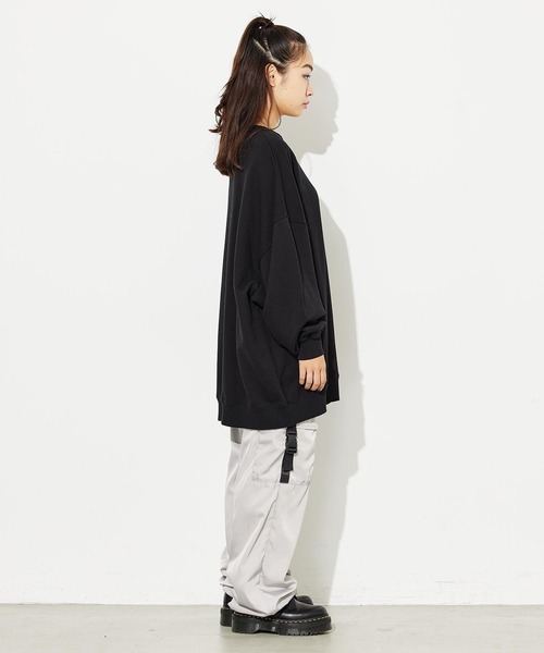 X-girl(エックスガール)の「ROYAL OVAL LOGO CREW SWEAT TOP(スウェット・レディース・レッド/ブラック/アッシュ・ONE SIZE)」の8枚目の写真