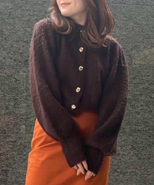 EIMY ISTOIRE(エイミーイストワール)の「ポイントボタンヘアリーニットカーディガン(ニット/セーター・レディース・ラベンダー/オレンジ/ピンク/ホワイト/ブラウン/ブラック・FREE)」の3枚目の写真