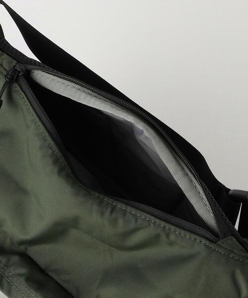 THE NORTH FACE（ザノースフェイス）の「＜THE NORTH FACE＞スウィープ ウエストバッグ（ボディバッグ/ウエストポーチ・メンズ・ブラック/オリーブ・FREE）」の5枚目の写真