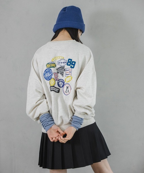 repipi armario（レピピ アルマリオ）の「【裏起毛】ワッペンスウェット（スウェット・キッズ・グレー/アイボリー/グリーン・SMALL/MEDIUM/LARGE）」の21枚目の写真