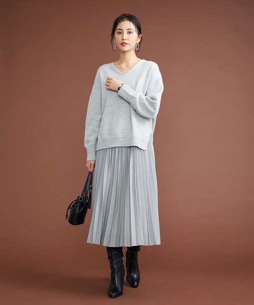 MICHEL KLEIN(ミッシェル・クラン)の「サイドスリットVネックウールニット(ニット/セーター・レディース・ライトブルー/アイボリー/ライトグレー・38)」の19枚目の写真