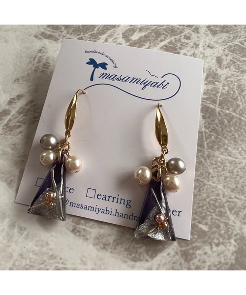 tone（トーン）の「【masamiyabi】三角レジンピアス(MA)（ピアス（両耳用）・レディース・グリーン/ライトグリーン/ベージュ/パープル/ブラック/ピンクベージュ・FREE）」の12枚目の写真
