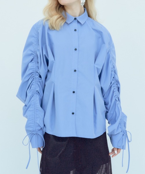 Solace(ソレイス)の「スリーブギャザーオーバーシャツ(シャツ/ブラウス・レディース・ブルー/ブラック/アイボリー/カーキ・FREE)」の5枚目の写真