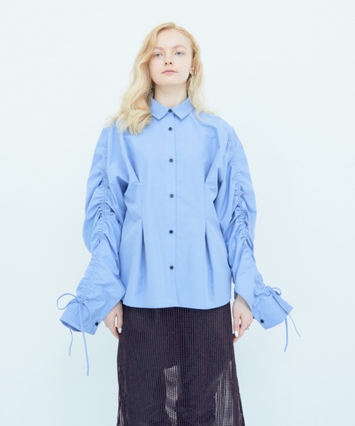 Solace(ソレイス)の「スリーブギャザーオーバーシャツ(シャツ/ブラウス・レディース・ブルー/ブラック/アイボリー/カーキ・FREE)」の9枚目の写真