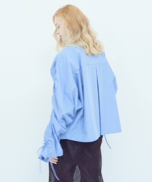 Solace(ソレイス)の「スリーブギャザーオーバーシャツ(シャツ/ブラウス・レディース・ブルー/ブラック/アイボリー/カーキ・FREE)」の10枚目の写真