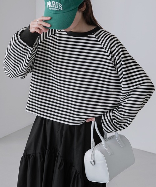 BONLECILL（ボンルシール）の「2way 袖ボリュームクロップドパールボタンカーディガン（カーディガン/ボレロ・レディース・ブラック系/ネイビー/オレンジ/グリーン/ブルー/ブラック/アイボリー/レッド/ネイビー系・FREE）」の19枚目の写真