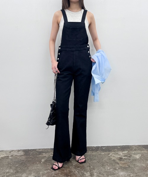 EPIMI E'PIMMY(エピミエピミー)の「〈2Way仕様〉スリムデニムサロペット(サロペット/オーバーオール・レディース・ブラック/ネイビー/ブルー・SMALL/MEDIUM)」の2枚目の写真