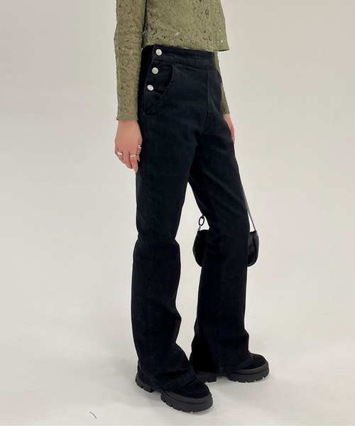 EPIMI E'PIMMY(エピミエピミー)の「〈2Way仕様〉スリムデニムサロペット(サロペット/オーバーオール・レディース・ブラック/ネイビー/ブルー・SMALL/MEDIUM)」の5枚目の写真