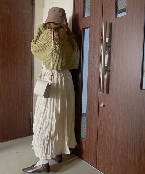 Reurie'（レウリィ）の「【ZOZO限定】ワッシャープリーツスカート / しわ加工 ロング丈 フレア ティアード プリーツ ロングスカート ウエストゴム 低身長   ホワイト ブラック 白 黒（スカート・レディース・ブラック/アイボリー・FREE）」の11枚目の写真