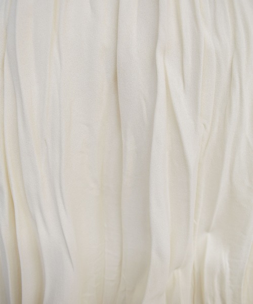 Reurie'（レウリィ）の「【ZOZO限定】ワッシャープリーツスカート / しわ加工 ロング丈 フレア ティアード プリーツ ロングスカート ウエストゴム 低身長   ホワイト ブラック 白 黒（スカート・レディース・ブラック/アイボリー・FREE）」の3枚目の写真