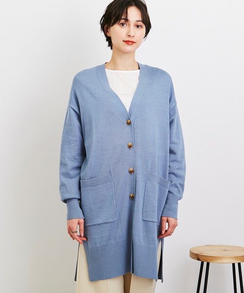 SHOO・LA・RUE（シューラルー）の「◆【気になるヒップ周りも安心な着丈】さらり綺麗なVネックカーディガン（カーディガン/ボレロ・レディース・ライトグリーン/ライトグレー/アイボリー/ブラック/ブルー・00）」の6枚目の写真