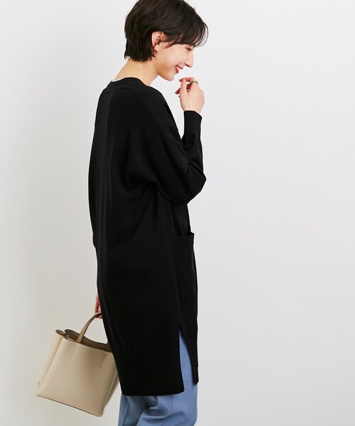 SHOO・LA・RUE（シューラルー）の「◆【気になるヒップ周りも安心な着丈】さらり綺麗なVネックカーディガン（カーディガン/ボレロ・レディース・ライトグリーン/ライトグレー/アイボリー/ブラック/ブルー・00）」の22枚目の写真