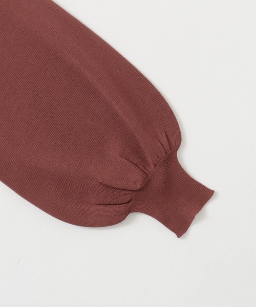 ITEMS URBANRESEARCH(アイテムズ アーバンリサーチ)の「ソウバリボリュームスリーブニット(ニット/セーター・レディース・グリーン/ブラック/グレー系その他/レッド系その他/その他1・FREE)」の11枚目の写真