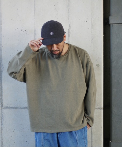 NATAL DESIGN（ネイタルデザイン）の「HEMP LONG SLEEVE TEE WIDE 2（Tシャツ/カットソー・メンズ・ピンクベージュ/ブラック/ライラック/ホワイト/オリーブ/モスグリーン/ブラウン/ナチュラル/セージグリーン・LARGE/MEDIUM/SMALL/X-LARGE）」の7枚目の写真