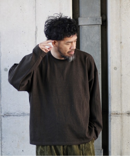 NATAL DESIGN（ネイタルデザイン）の「HEMP LONG SLEEVE TEE WIDE 2（Tシャツ/カットソー・メンズ・ピンクベージュ/ブラック/ライラック/ホワイト/オリーブ/モスグリーン/ブラウン/ナチュラル/セージグリーン・LARGE/MEDIUM/SMALL/X-LARGE）」の3枚目の写真