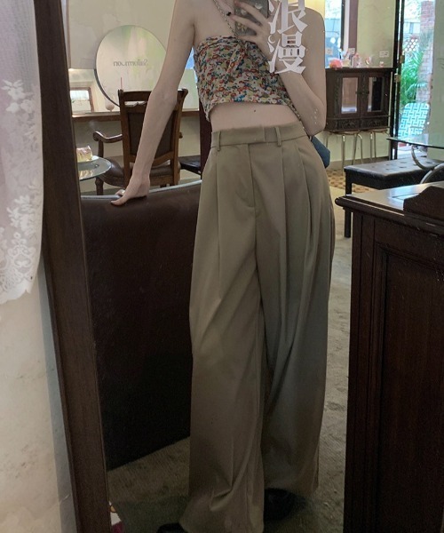 SEN TOKYO(セントーキョー)の「深めのタックが印象的。ハイウエストワイドストレートパンツ(スラックス・レディース・ブラック/ブラウン・S/M/L)」の21枚目の写真