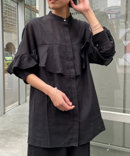 Omekashi（オメカシ）の「シアーフリルブラウス（シャツ/ブラウス・レディース・ブラック/オフホワイト・FREE）」の15枚目の写真