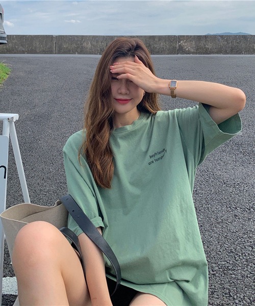 EPICKS（エピックス）の「オーバーシルエットワンポイントロゴTシャツ（Tシャツ/カットソー・レディース・グレー/ホワイト/グリーン/レッド・MEDIUM/LARGE/X-LARGE）」の21枚目の写真