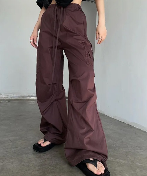 SEN TOKYO(セントーキョー)の「洗練された抜け感をプラス。カジュアルルーズカーゴパンツ(カーゴパンツ・レディース・アイボリー/ブラウン/カーキ・M/L/S)」の3枚目の写真
