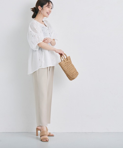 coca(coca)(コカ)の「とろみツイルテーパードパンツ(スラックス・レディース・ブラック/ライトベージュ/レッド/ダークブルー・M/L)」の7枚目の写真