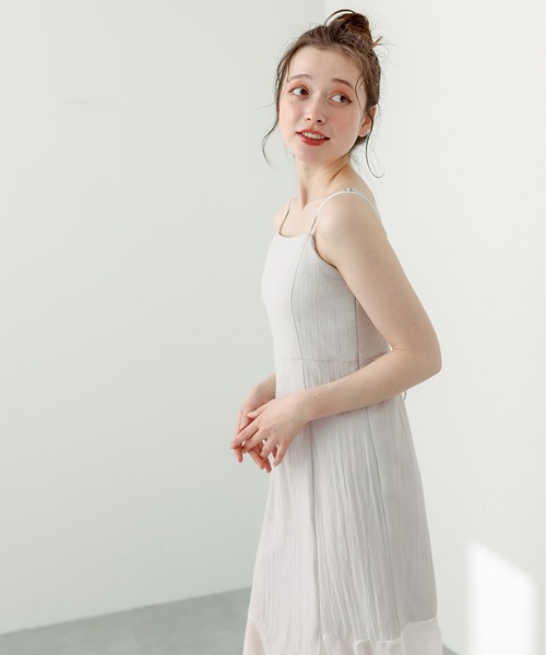 OLIVE des OLIVE(オリーブデオリーブ)の「【WEB限定】裾シフォンレースアップキャミワンピース(ワンピース・レディース・グレイッシュベージュ/ブラック・FREE)」の17枚目の写真