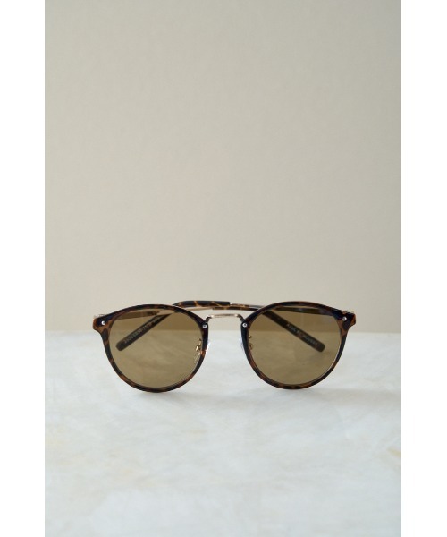 AZUL by moussy（アズールバイマウジー）の「METAL BRIDGE EYEWEAR/メタルブリッジアイウェア（サングラス・レディース・ブラウン/ブラック・FREE）」の2枚目の写真