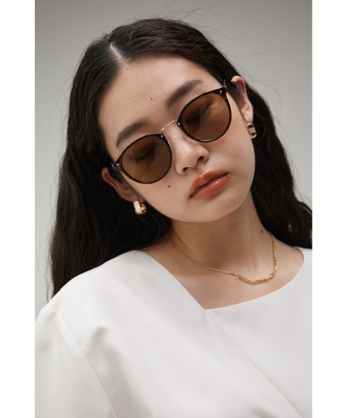 AZUL by moussy（アズールバイマウジー）の「METAL BRIDGE EYEWEAR/メタルブリッジアイウェア（サングラス・レディース・ブラウン/ブラック・FREE）」の10枚目の写真