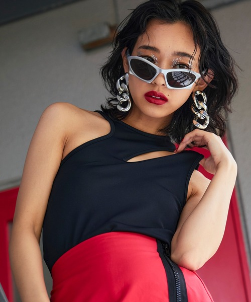 Narcissus（ナルシス）の「【MIDVEIN】カットタンクトップ（タンクトップ・レディース・ホワイト/ブラック/ピンク・FREE）」の14枚目の写真