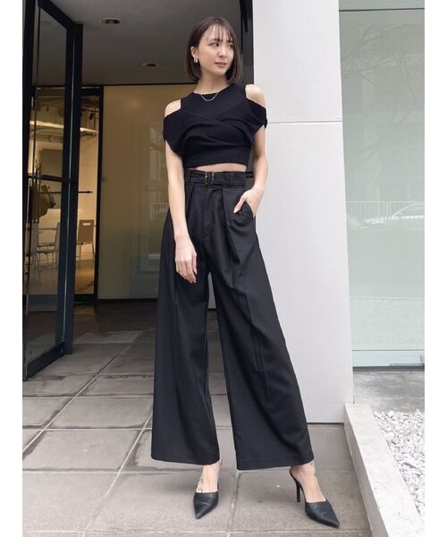 GYDA(ジェイダ)の「タックワイドパンツ(チノパンツ・レディース・ベージュ/ブラック・FREE)」の6枚目の写真