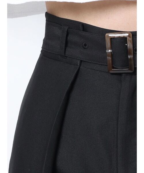 GYDA(ジェイダ)の「タックワイドパンツ(チノパンツ・レディース・ベージュ/ブラック・FREE)」の12枚目の写真