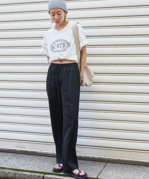 Auntie Rosa Holiday（アンティローザホリデー）の「VACATIONオーバーサイズT（Tシャツ/カットソー・レディース・ネイビー/オフホワイト・FREE）」の12枚目の写真