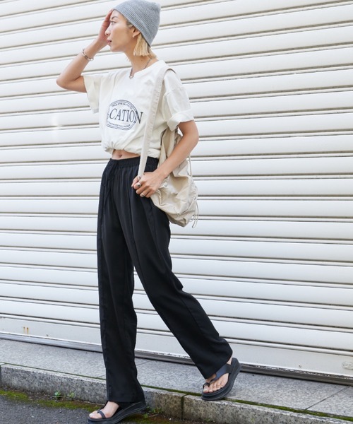 Auntie Rosa Holiday（アンティローザホリデー）の「VACATIONオーバーサイズT（Tシャツ/カットソー・レディース・ネイビー/オフホワイト・FREE）」の8枚目の写真