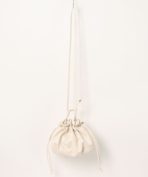 HIKA（ヒカ）の「【HIKA】PUレザー 巾着ショルダーBAG（ショルダーバッグ・レディース・ホワイト/ブラック/ベージュ/ピンク・FREE）」の8枚目の写真