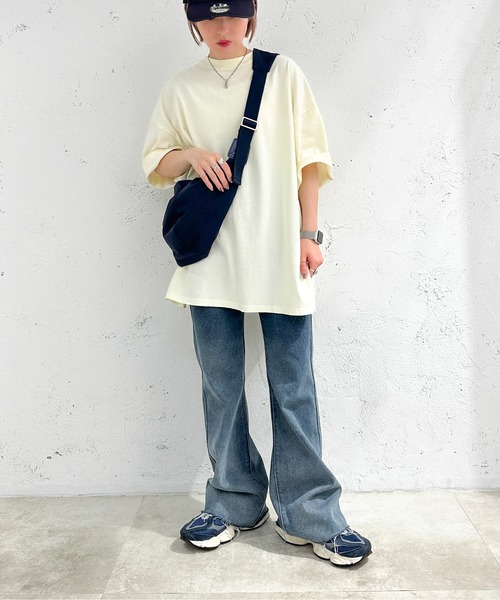 apres jour mignon(アプレジュールミニョン)の「ピグメント加工BIGスリットTシャツ【ZOZOTOWN限定アイテム】(Tシャツ/カットソー・レディース・グリーン/ネイビー/アイボリー/グレイッシュベージュ/ブラック系その他・フリー/X-LARGE)」の10枚目の写真