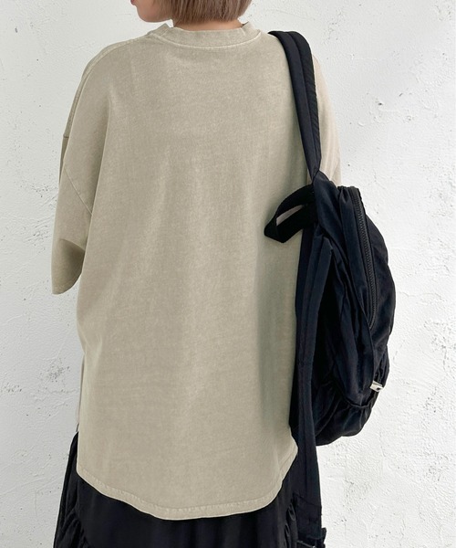 apres jour mignon(アプレジュールミニョン)の「ピグメント加工BIGスリットTシャツ【ZOZOTOWN限定アイテム】(Tシャツ/カットソー・レディース・グリーン/ネイビー/アイボリー/グレイッシュベージュ/ブラック系その他・フリー/X-LARGE)」の22枚目の写真