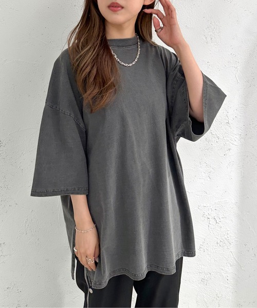 apres jour mignon(アプレジュールミニョン)の「ピグメント加工BIGスリットTシャツ【ZOZOTOWN限定アイテム】(Tシャツ/カットソー・レディース・グリーン/ネイビー/アイボリー/グレイッシュベージュ/ブラック系その他・フリー/X-LARGE)」の13枚目の写真