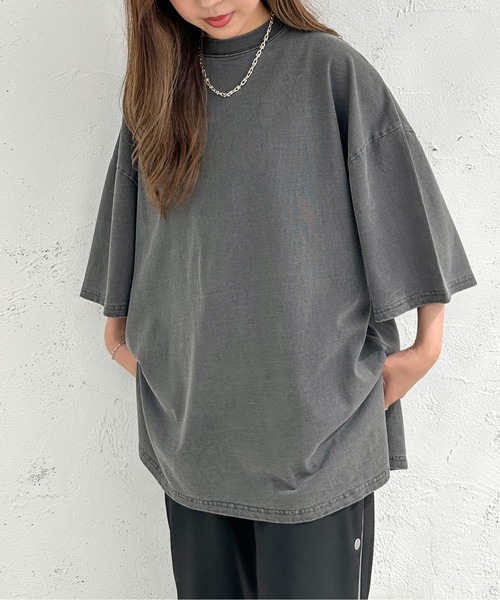 apres jour mignon(アプレジュールミニョン)の「ピグメント加工BIGスリットTシャツ【ZOZOTOWN限定アイテム】(Tシャツ/カットソー・レディース・グリーン/ネイビー/アイボリー/グレイッシュベージュ/ブラック系その他・フリー/X-LARGE)」の14枚目の写真