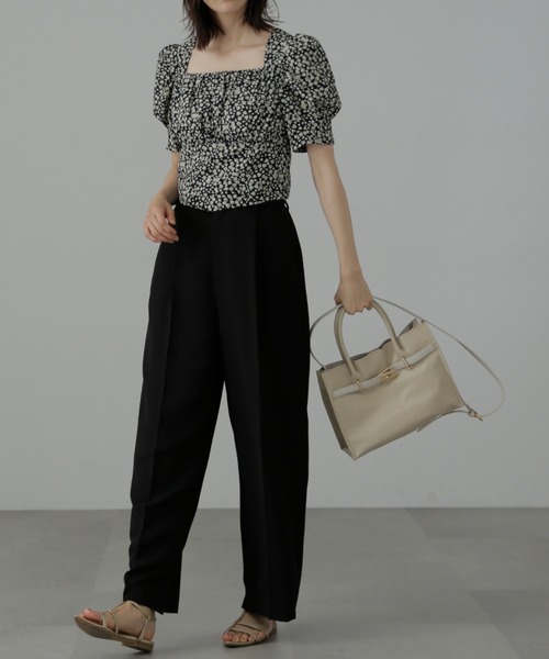 FREE'S MART(フリーズマート)の「◆内スリットストレートワイドパンツ(スラックス・レディース・ベージュ/グリーン/ブラック・SMALL/MEDIUM)」の5枚目の写真