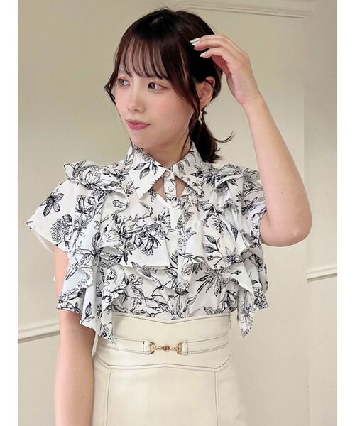 dazzlin(ダズリン)の「カットアウトフリルシャツトップス(シャツ/ブラウス・レディース・その他1/オフホワイト/ベージュ・FREE)」の12枚目の写真