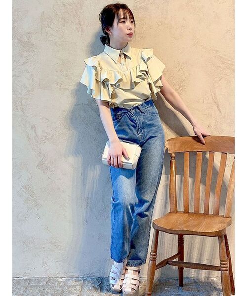 dazzlin(ダズリン)の「カットアウトフリルシャツトップス(シャツ/ブラウス・レディース・その他1/オフホワイト/ベージュ・FREE)」の20枚目の写真