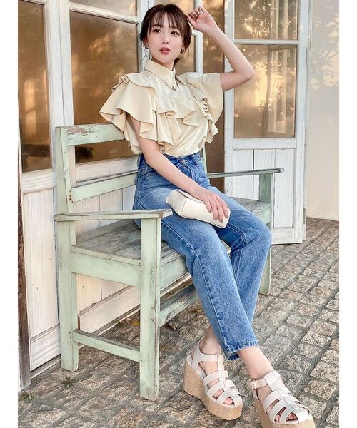 dazzlin(ダズリン)の「カットアウトフリルシャツトップス(シャツ/ブラウス・レディース・その他1/オフホワイト/ベージュ・FREE)」の14枚目の写真