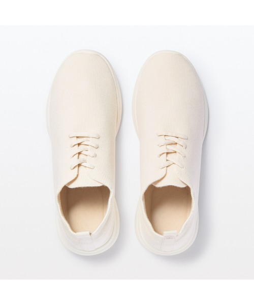 無印良品(ムジルシリョウヒン)の「婦人 天然由来素材を使ったスニーカー(スニーカー・レディース・ブラック/キナリ・22.0cm/24.0cm/24.5cm/23.0cm/23.5cm/22.5cm/25.0cm)」の3枚目の写真