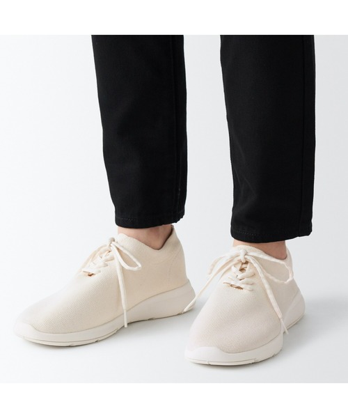 無印良品(ムジルシリョウヒン)の「婦人 天然由来素材を使ったスニーカー(スニーカー・レディース・ブラック/キナリ・22.0cm/24.0cm/24.5cm/23.0cm/23.5cm/22.5cm/25.0cm)」の9枚目の写真