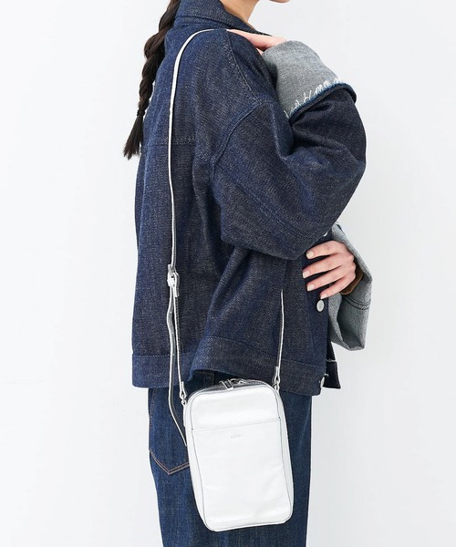 the case（ザケース）の「【別注】THE CASE×collex ウォレットショルダーバッグ（ショルダーバッグ・レディース・オフホワイト/ブラック/グレイッシュベージュ/カーキ/シルバー・フリー）」の5枚目の写真