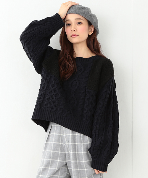 CAROLINA GLASER（カロリナ グレイサー）の「CAROLINA GLASER / ボアニット（ニット/セーター・レディース・クリーム/ネイビー・ONE SIZE）」の2枚目の写真