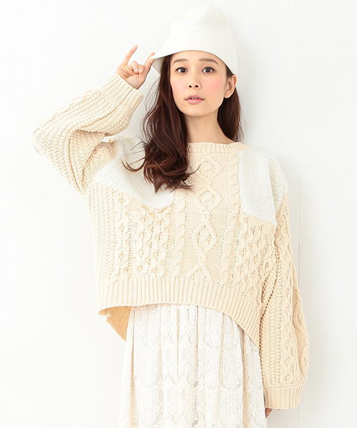 CAROLINA GLASER（カロリナ グレイサー）の「CAROLINA GLASER / ボアニット（ニット/セーター・レディース・クリーム/ネイビー・ONE SIZE）」の3枚目の写真