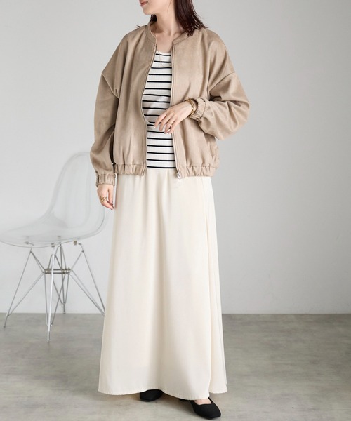 Fizz（フィズ）の「フェイクスウェードジップアップブルゾン（ブルゾン・レディース・アイボリー/グレイッシュベージュ/ピンクベージュ/スミクロ/ブラック・M）」の7枚目の写真