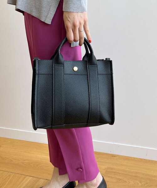 OPAQUE.CLIP（オペークドットクリップ）の「◆【2WAY／軽量】スクエアミドルトートバッグ（トートバッグ・レディース・ゴールド/ベージュ/ブルー/ブラック/グレー・00）」の10枚目の写真