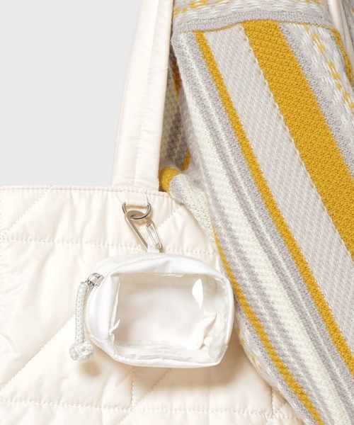 niko and（ニコアンド）の「オリジナルマルチカラーCUBEポーチ