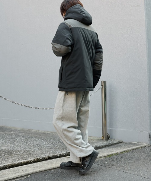 COLONY 2139（コロニートゥーワンスリーナイン）の「ファイバーダウンキリカエジャケット（ダウンジャケット/コート・メンズ・チャコールグレー/ブラック系その他/ブラック・MEDIUM/X-LARGE/LARGE）」の18枚目の写真